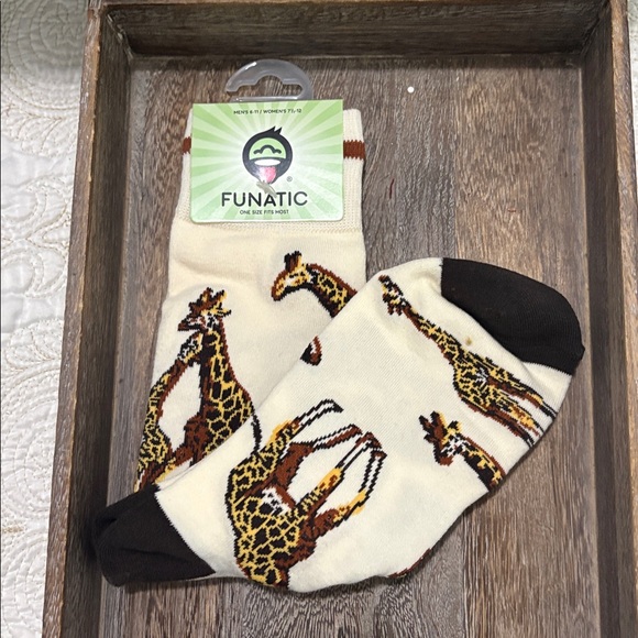 Giraffe Socks - Picture 2 of 4